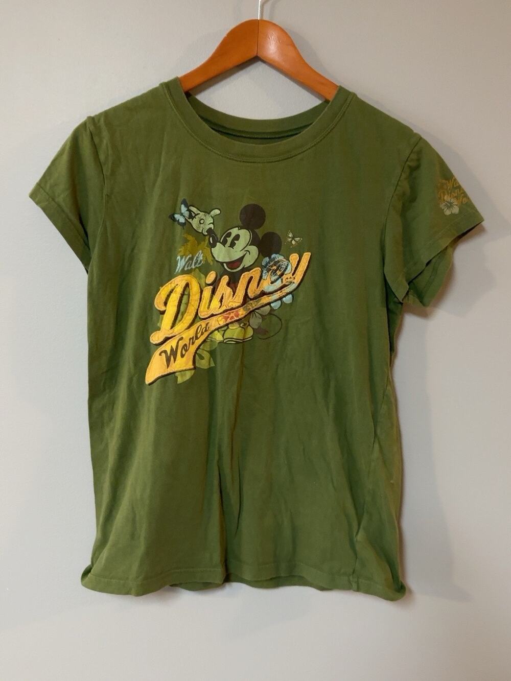 Walt Disney World Mickey Mouse Womens L Green T Shirt 100% Cotton Disney Parks